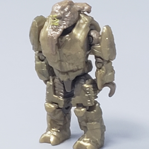 Mega Construx Halo Golden Atriox Mini Action Figure - Picture 6 of 8